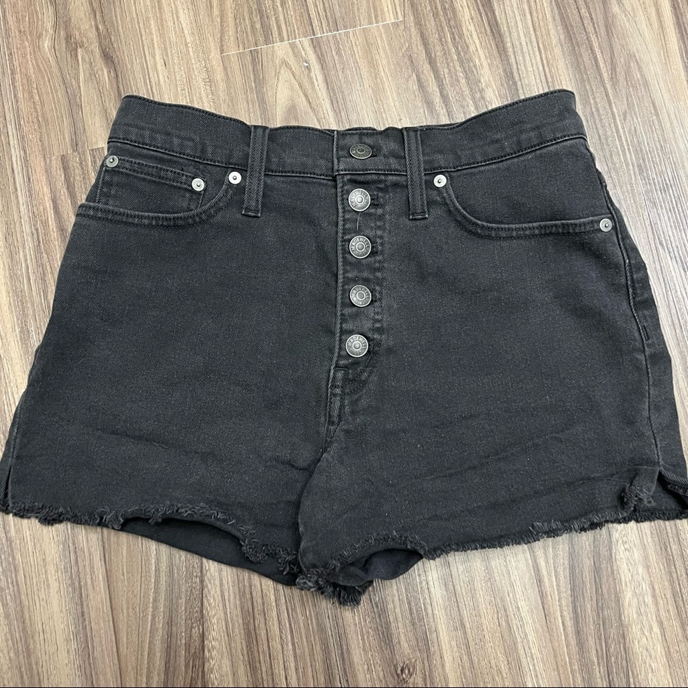Madewell High rise Button-front Black Jean shorts frayed hem Sz 27